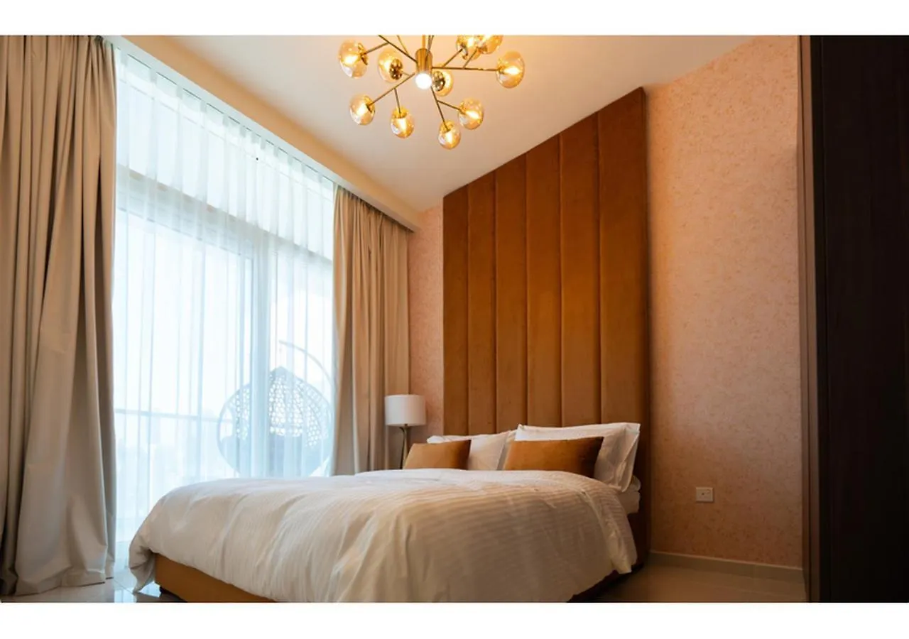 Keyrock Living - Reva 1Br With Lake View Dubai Apartment